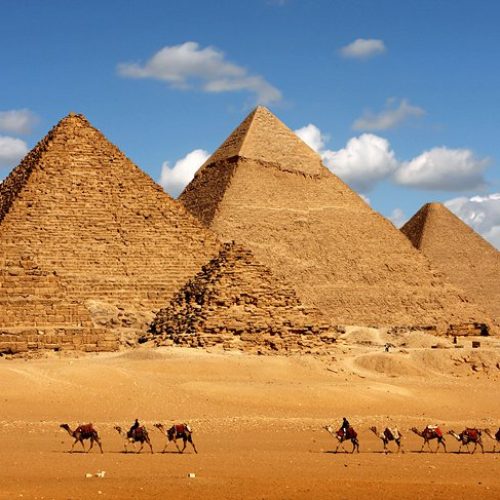 egypt-cairo-pyramids-of-giza-and-camels-2